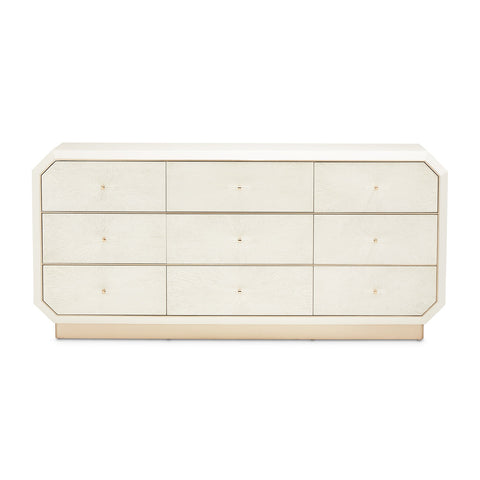 La Rachelle Dresser