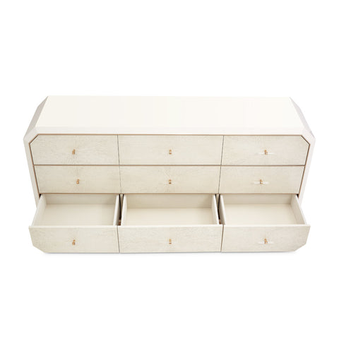 La Rachelle Dresser