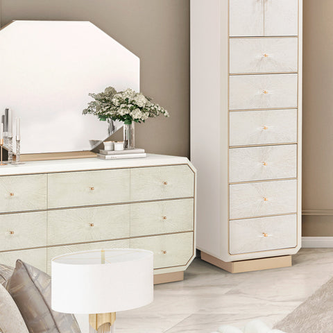 La Rachelle Dresser