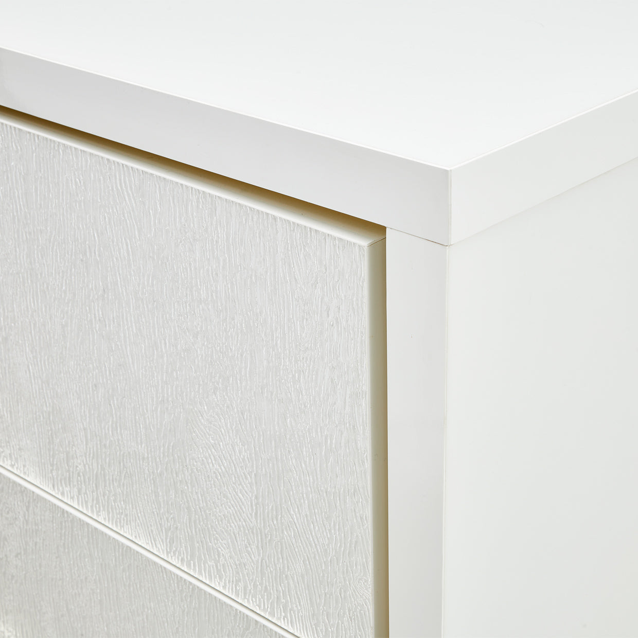 Palm Gate 6 Drawer Chest Cloud White